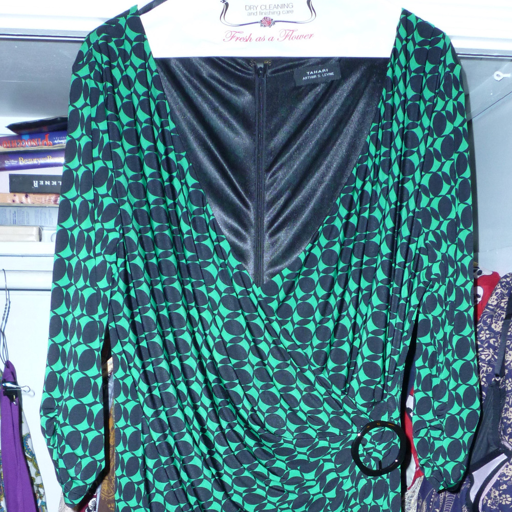 Tahari Arthur S Levine dress black green XL lined